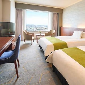 Twin Room 14th-23rd Superior Floor Non-Smoking